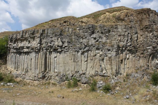 הר הגעש הכבוי ליד בראשוב (Extinct Volcano) credit to getyourguide.com