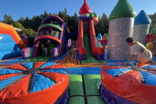 הפארק הקסום של רומניה - Magic Park credit to getyourguide.com