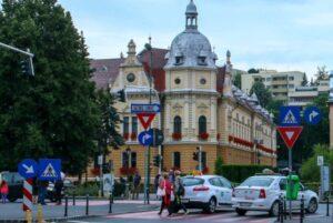 מוניות בבראשוב - איזו אפליקציה להזמנת מוניות מומלצת? כמה עולה תמחור מונה למוניות? מה צריך לדעת? טיפים והמלצות